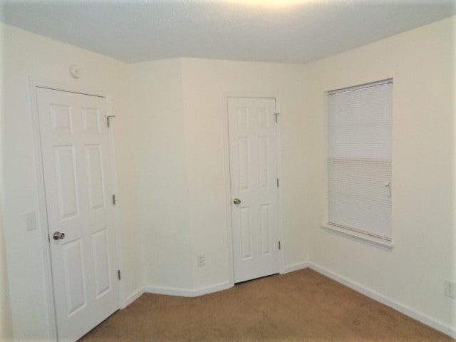 Building Photo - 302 Holland Ridge Dr