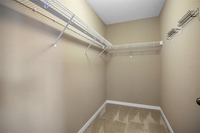 Building Photo - 2752 River Landing Dr