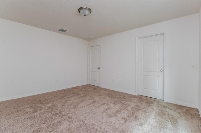 Building Photo - 2136 Peyto Wy