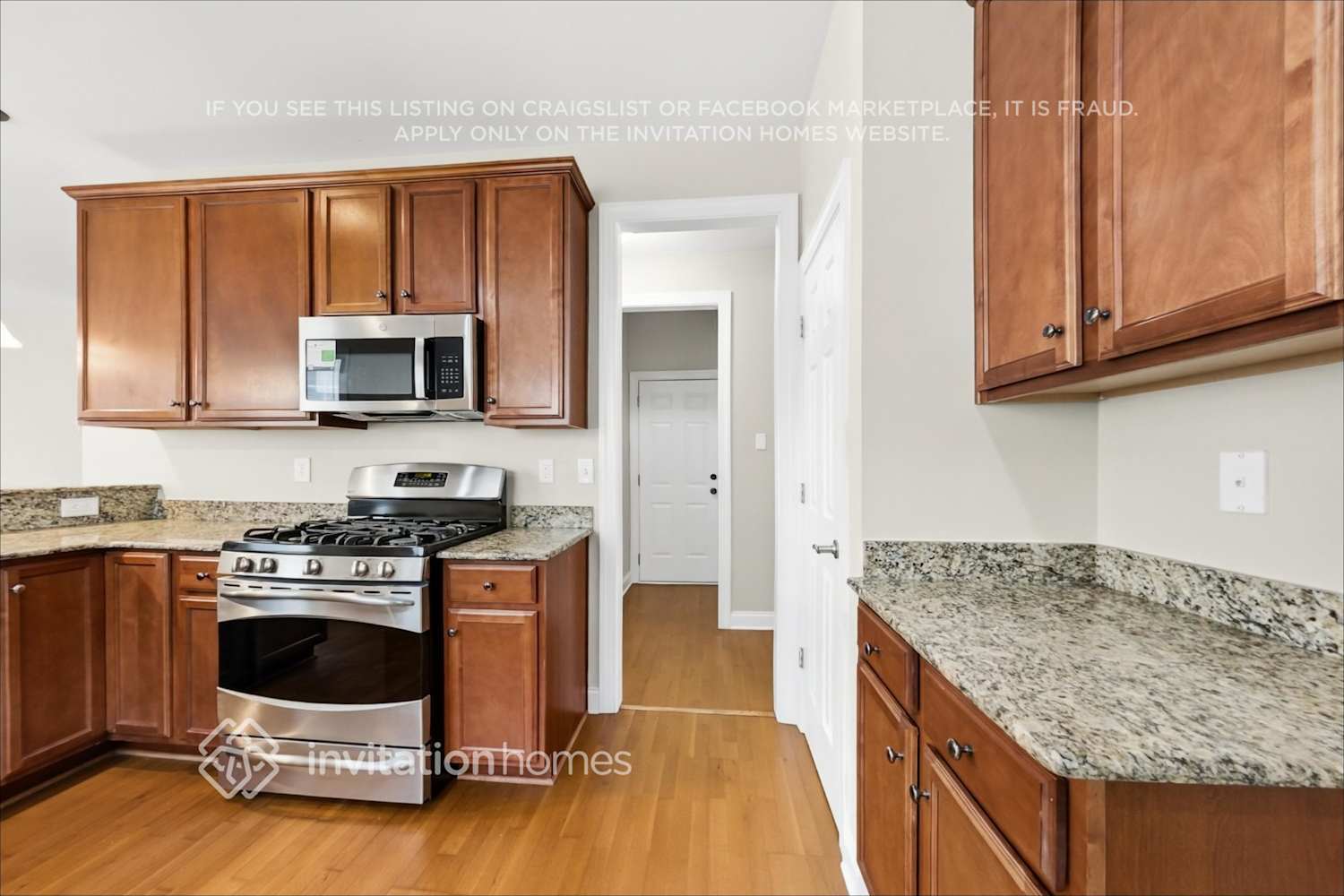 Building Photo - 8627 Ridgeline Ln