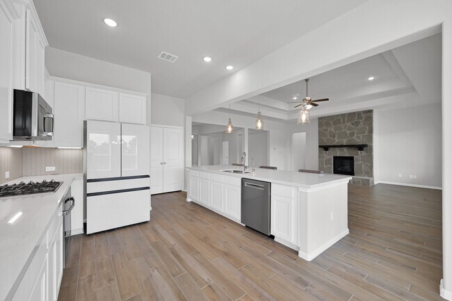 Building Photo - 253 Peninsula Pt Dr