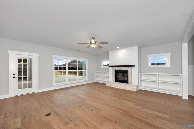 Building Photo - 117 Marlbrook Dr