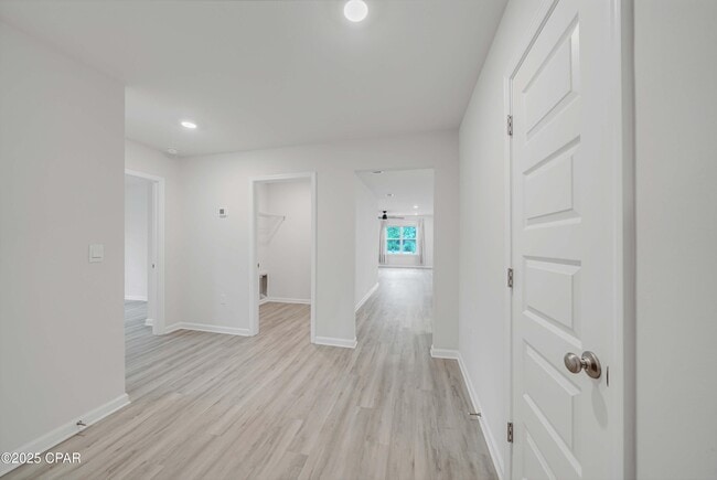Building Photo - 2304 Aquarius Dr