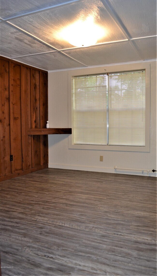 Building Photo - 131 1/2 Mildred St