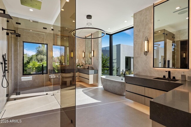 Building Photo - 5441 E Via Buena Vista