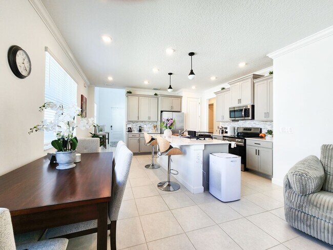 Building Photo - 2322 Antarus Dr NW