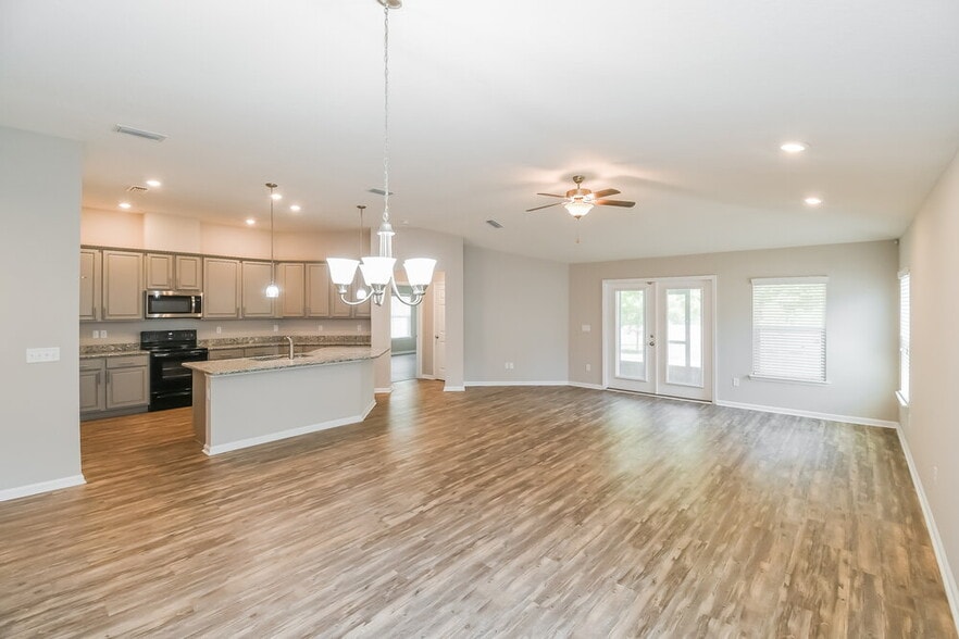 Building Photo - 97548 Albatross Dr