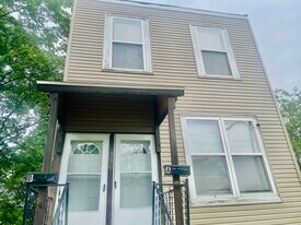 Building Photo - 336 Christian Ave