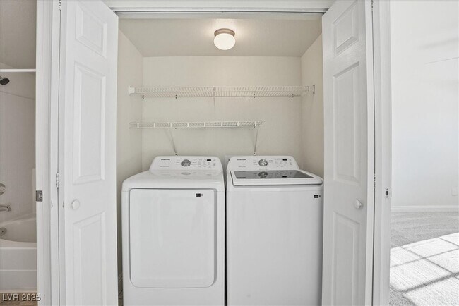 Building Photo - 5114 S Jones Blvd