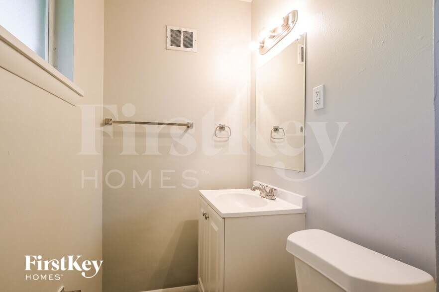 Building Photo - 4147 Garvey Dr