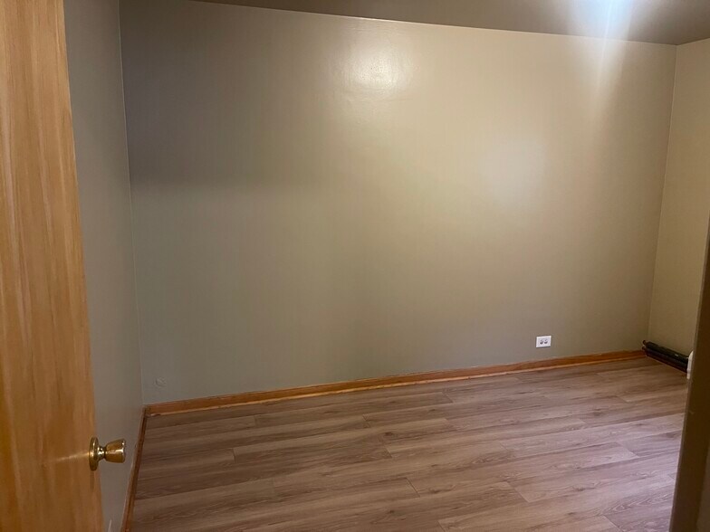 Bedroom - 2130 S 16th Ave