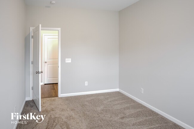 Building Photo - 506 Tarleton Dr