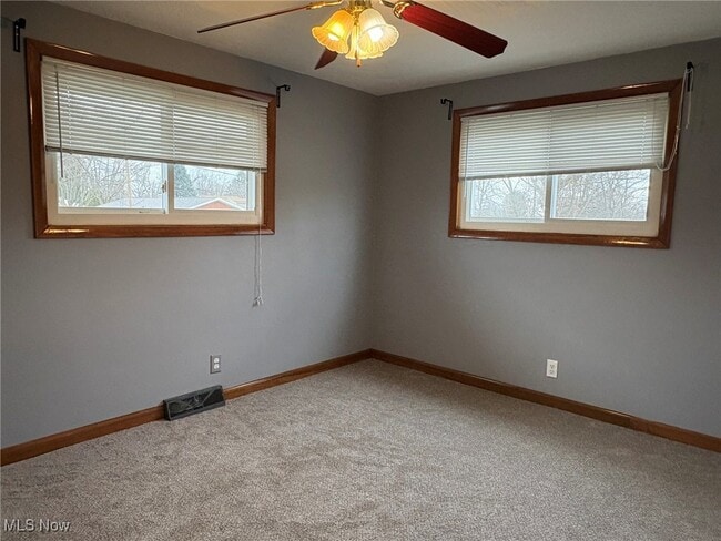 Building Photo - 2434 Saratoga Ave SW