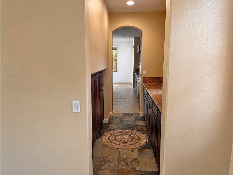 Building Photo - 1112 Championship Rd