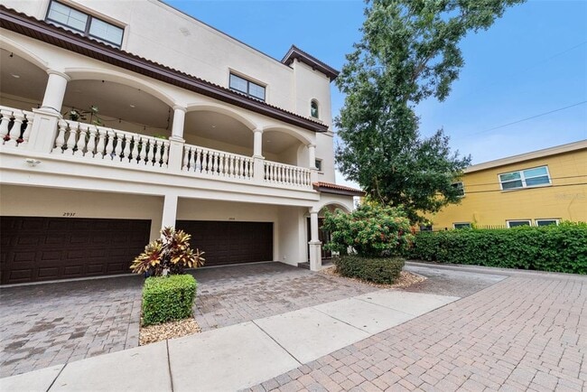 Building Photo - 2935 W El Prado Blvd