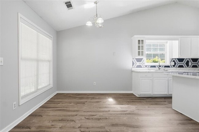 Building Photo - 540 Sterling Hill Dr