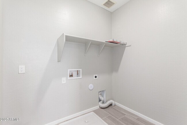 Building Photo - 4833 S Ferric