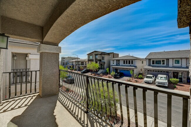 Building Photo - 6626 Tangled Vines Ave