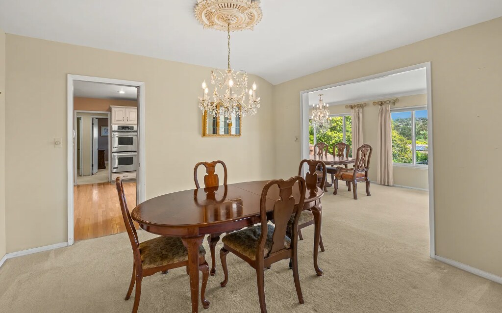 Building Photo - 6401 La Jolla Scenic Dr S