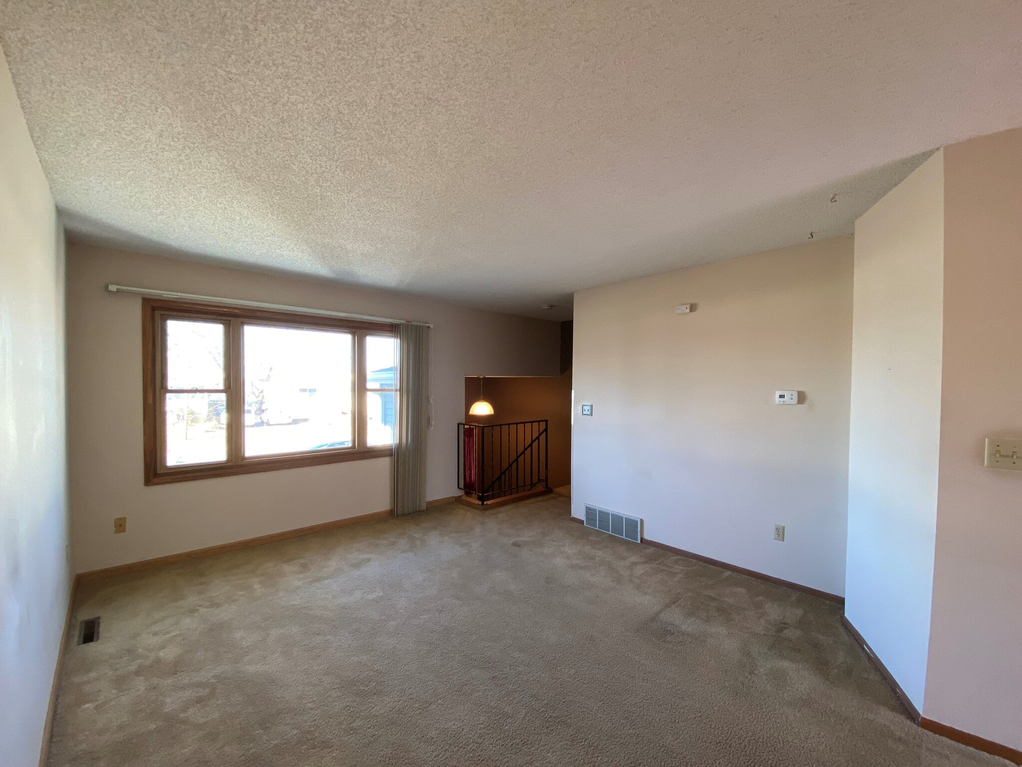 Building Photo - 4302 22nd Ave NW