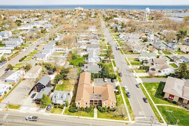 Building Photo - 600 State Route 71 Unit 4