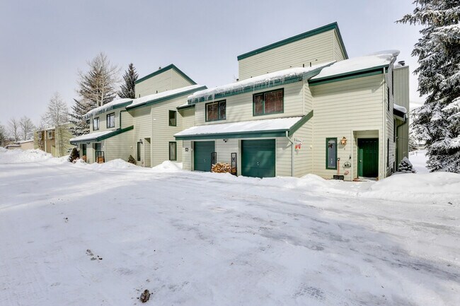 Building Photo - 282 Elk Ln