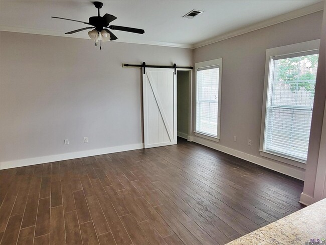 Building Photo - 40477 Sage Field Ct