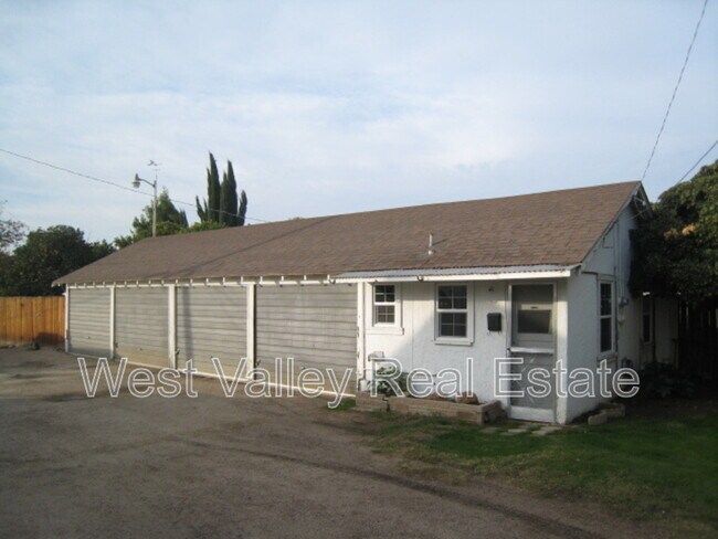 Building Photo - 1605 Howard Ave