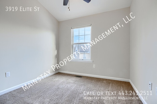 Building Photo - 3919 Elite St