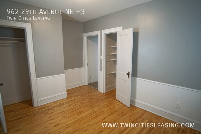 Building Photo - 962 29th Ave NE
