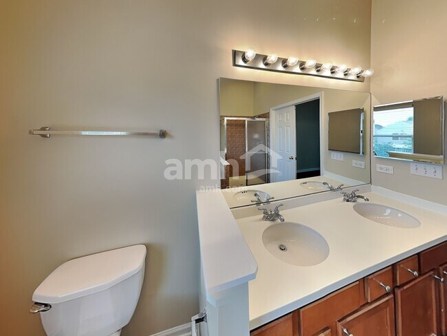 Building Photo - 2476 Deer Point Dr