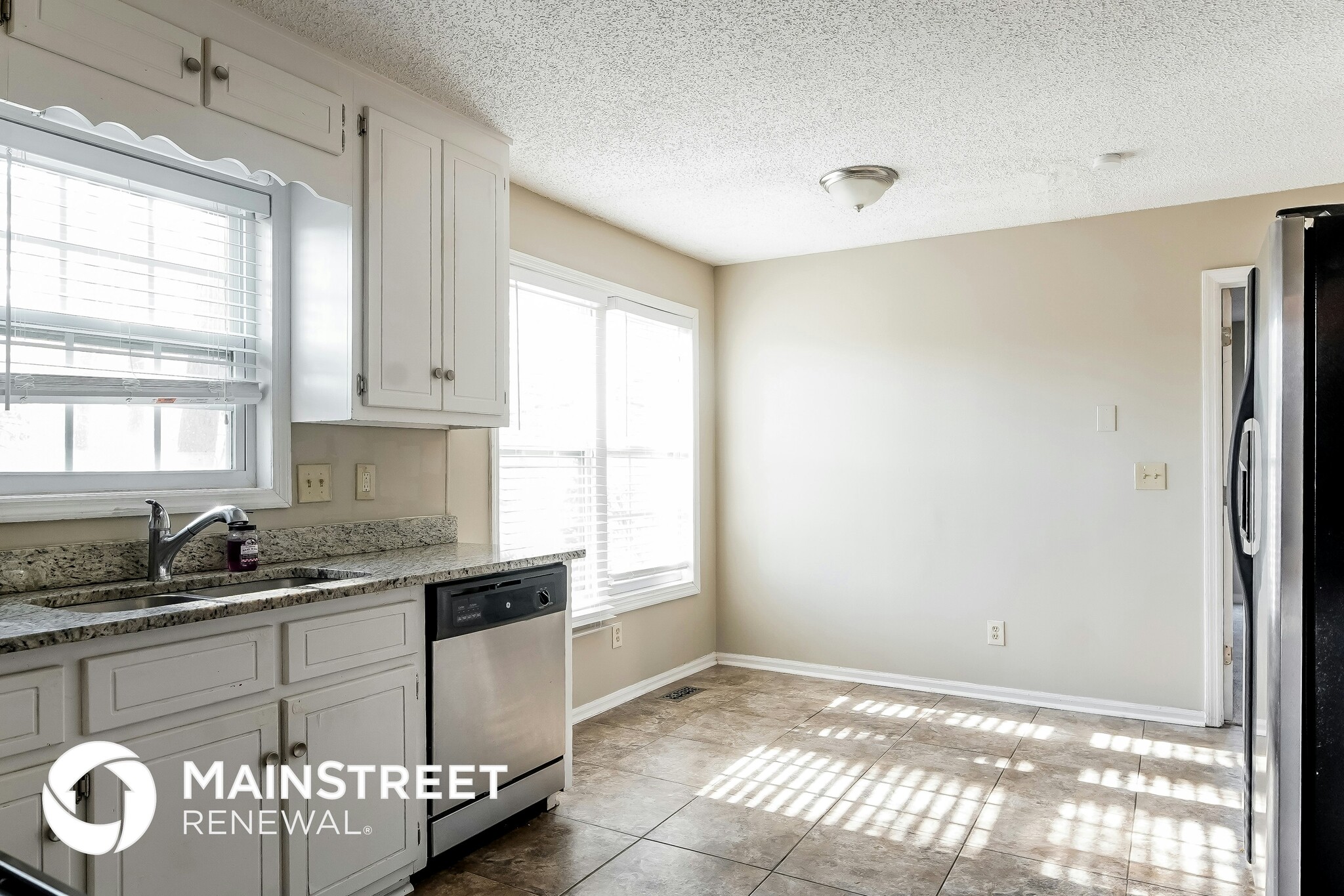 Building Photo - 1446 Glynn Oaks Dr SW