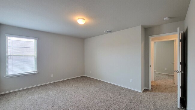 Building Photo - Beautiful two story home in Highland Farms!