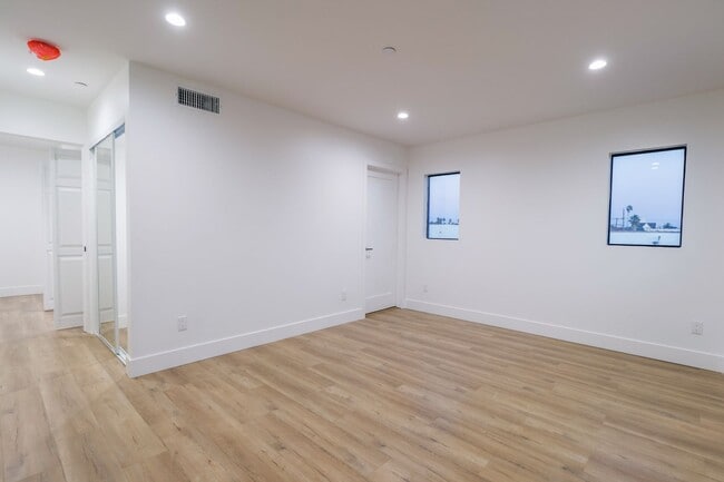 Building Photo - 4647 Pickford St