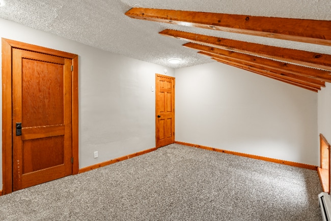 Building Photo - 308 Cherry St