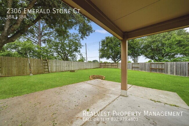 Building Photo - 2306 Emerald Stone Ct