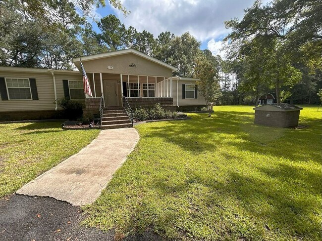 Building Photo - Immaculate 4BR Mobile Home in the heart of...