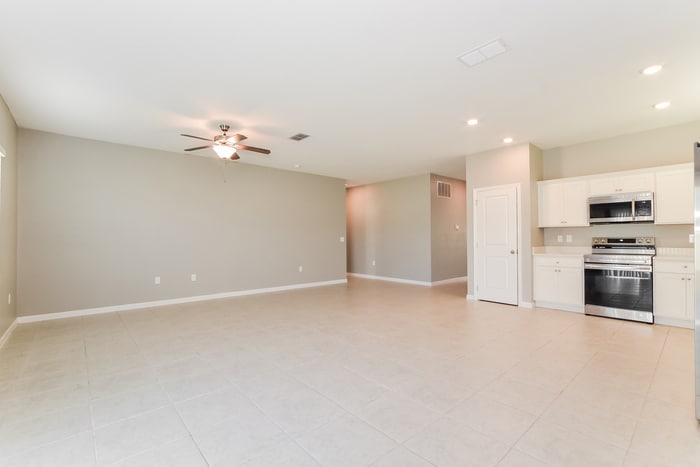 Building Photo - 312 Kenilworth Dr
