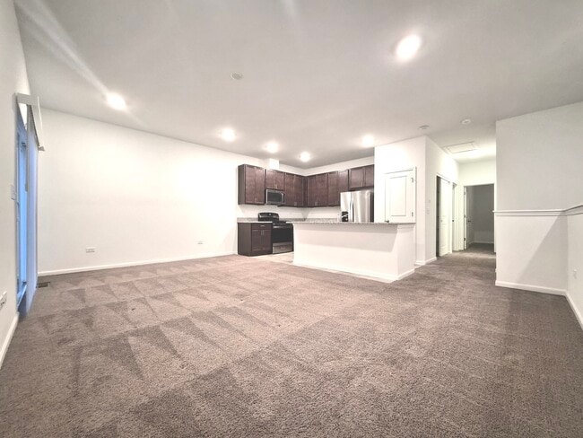 Building Photo - 4391 Chelsea Mnr Cir