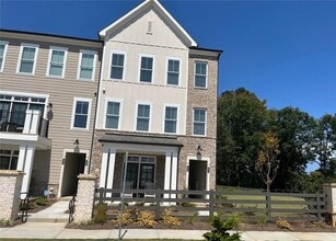 Building Photo - 554 Sawnee Dr