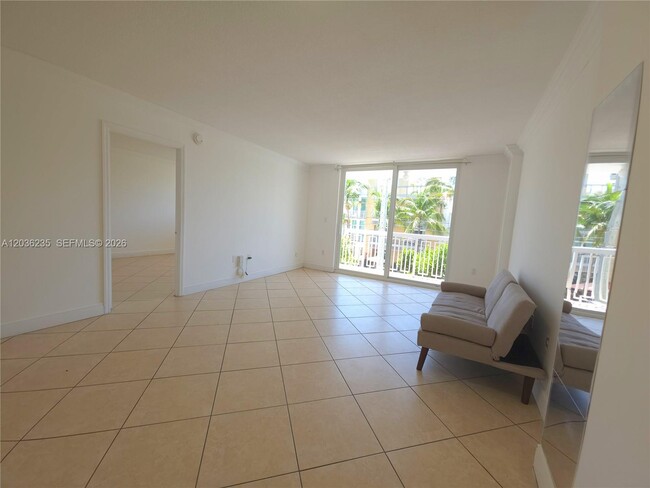 Building Photo - 401 Ocean Dr