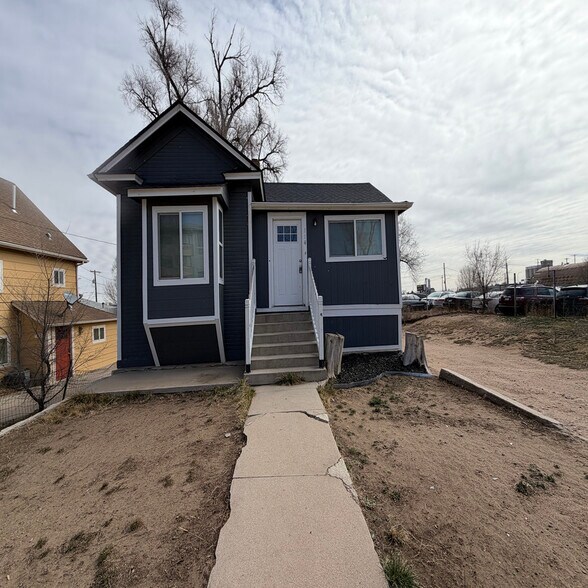 Building Photo - 114 9th Ave