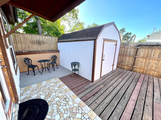 Building Photo - Furnished 1 Bedroom House in Downtown King...