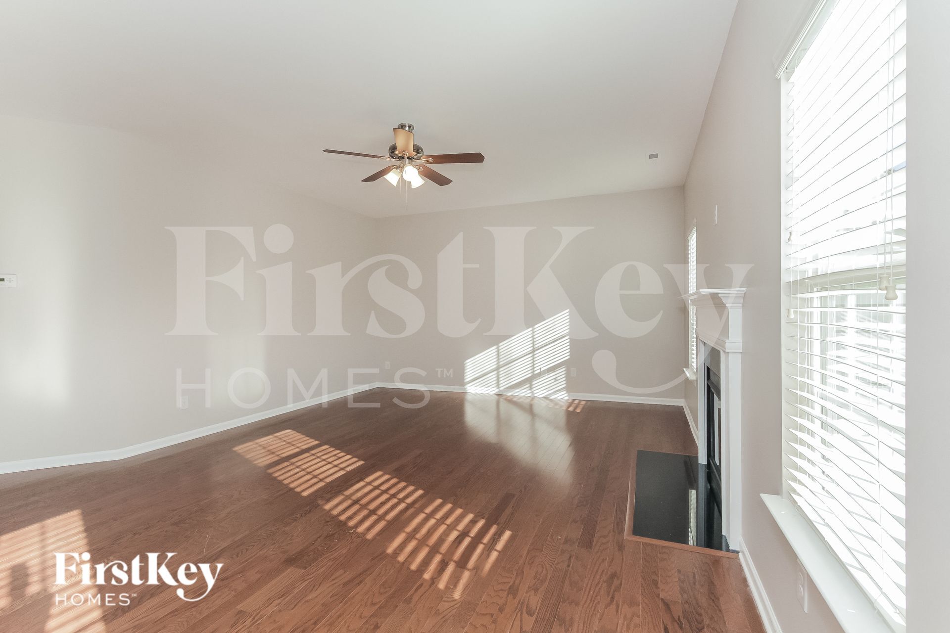 Building Photo - 2266 Isaac St