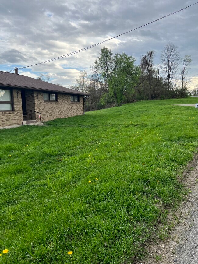 Building Photo - 66165 N Moss Run Rd