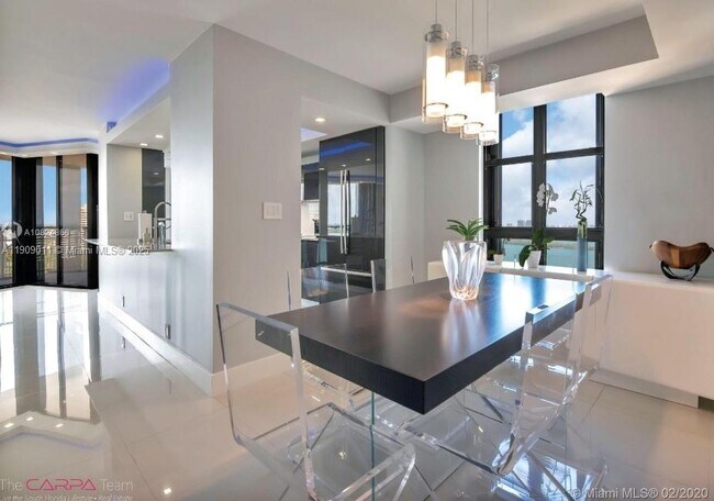 Building Photo - 4000 Towerside Terrace