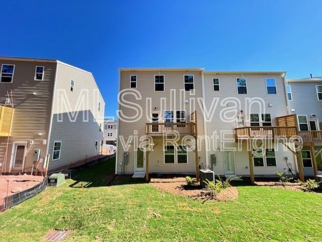 Building Photo - 2036 Sandwood Loch Dr