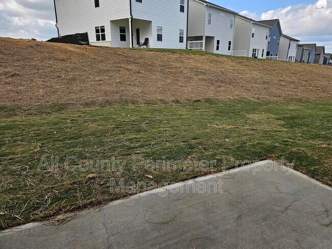 Building Photo - 256 Dupont Dr