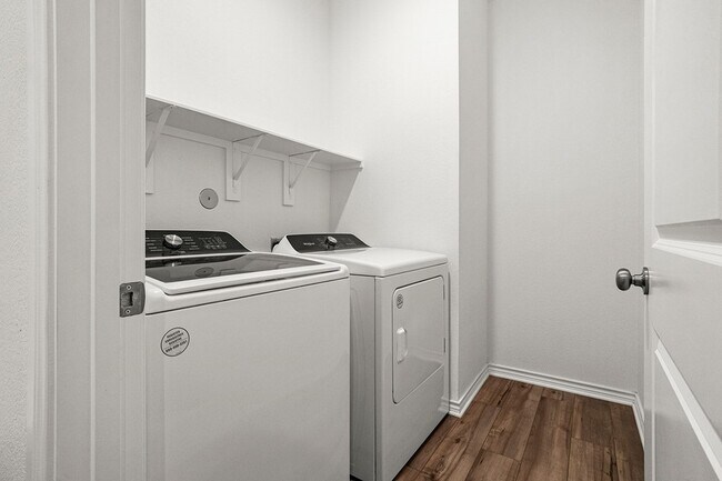 Building Photo - 14368 Cedar Shadow Dr