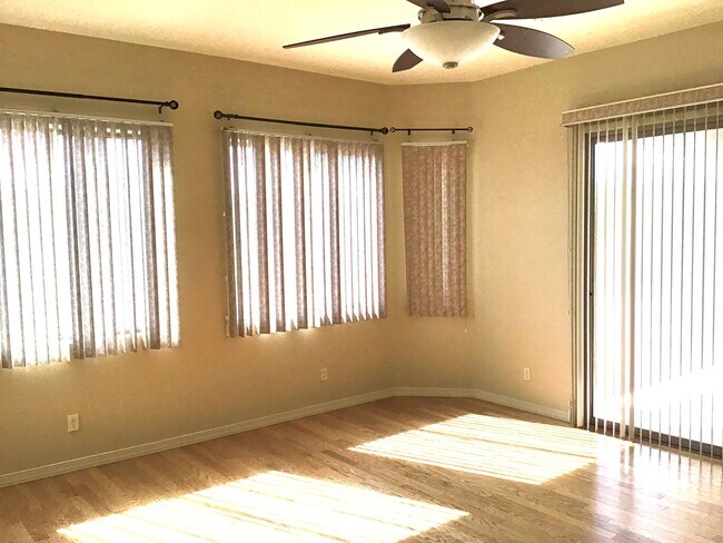 Building Photo - 5 Bdrm, 3 Full bath, clean nice home in Oro Valley-La Canada & Naranja